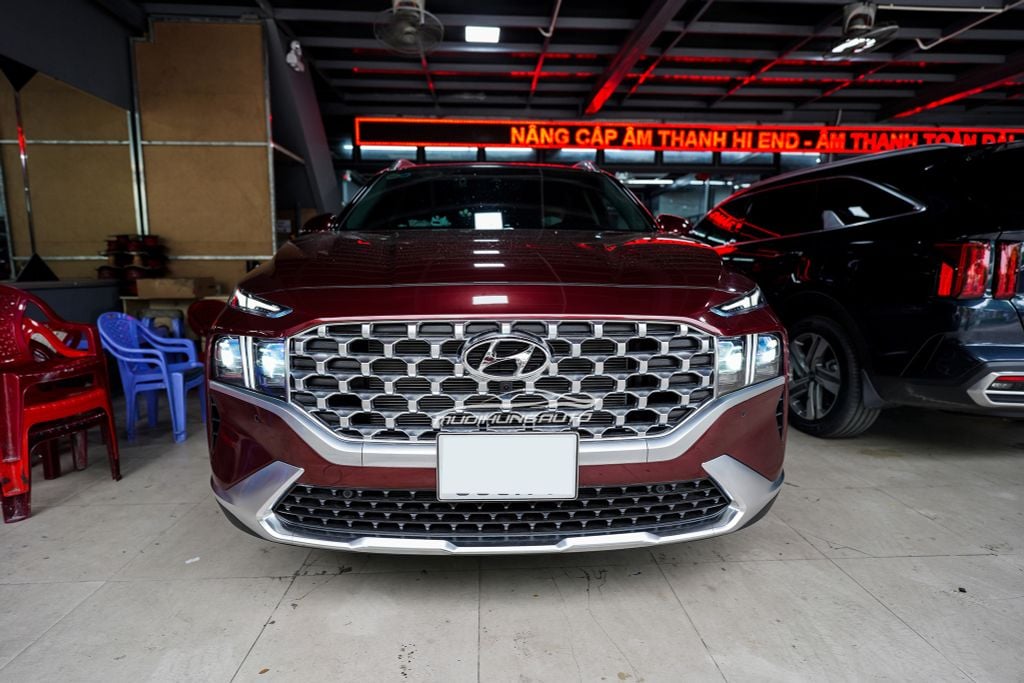 Top 6 Những Món Đồ Chơi Tiện Ích Cho Xe Hyundai Santafe 2022