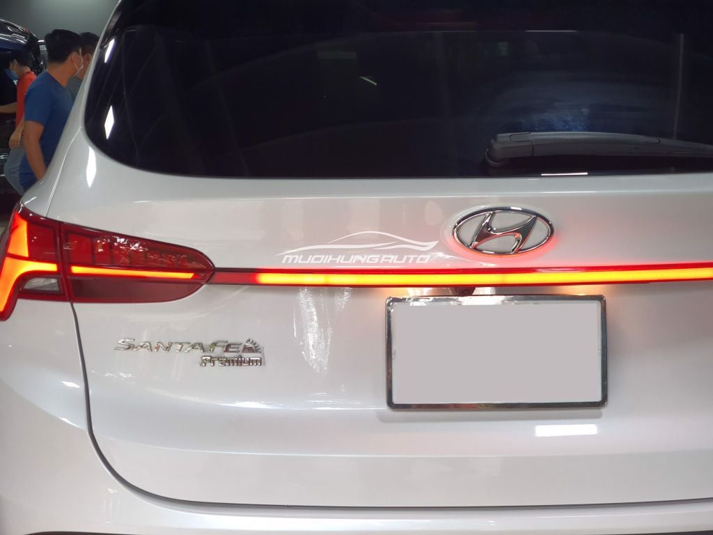 Top 6 Những Món Đồ Chơi Tiện Ích Cho Xe Hyundai Santafe 2022