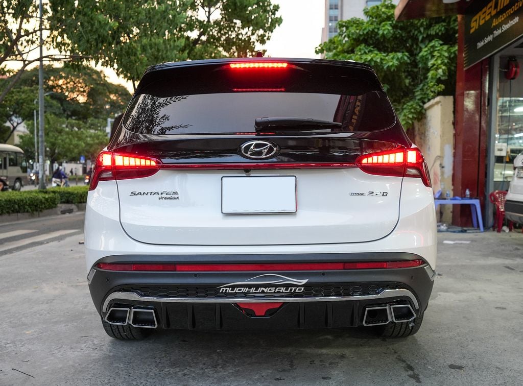 Top 6 Những Món Đồ Chơi Tiện Ích Cho Xe Hyundai Santafe 2022
