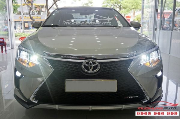 Toyota Camry 2.0 độ thành Lexus đẳng cấp 06