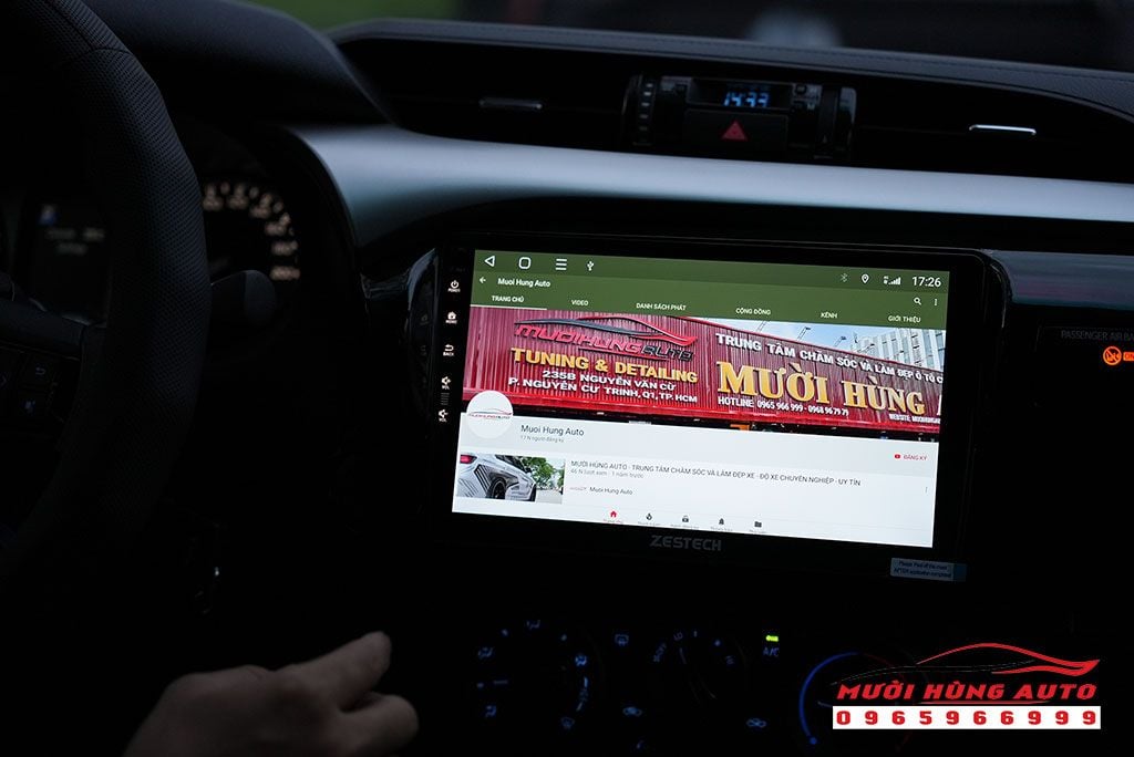 Màn Hình DVD Android Zestech Tại Mười Hùng Auto