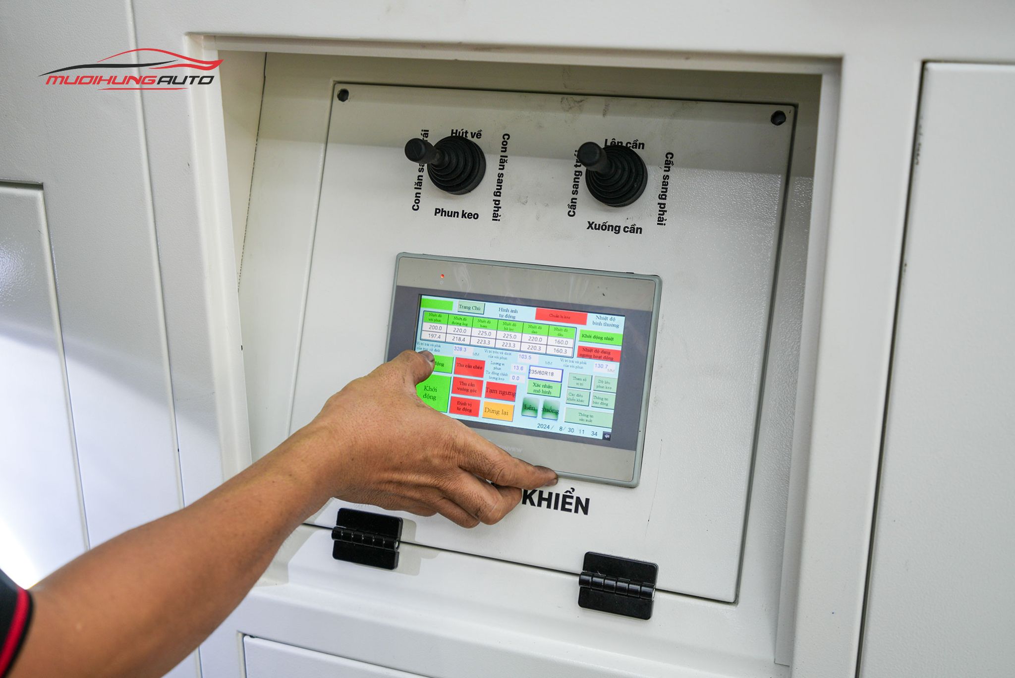 Ô Tô Không Trang Bị Lốp Dự Phòng, Có Nên Tráng Lốp Chống Đinh?