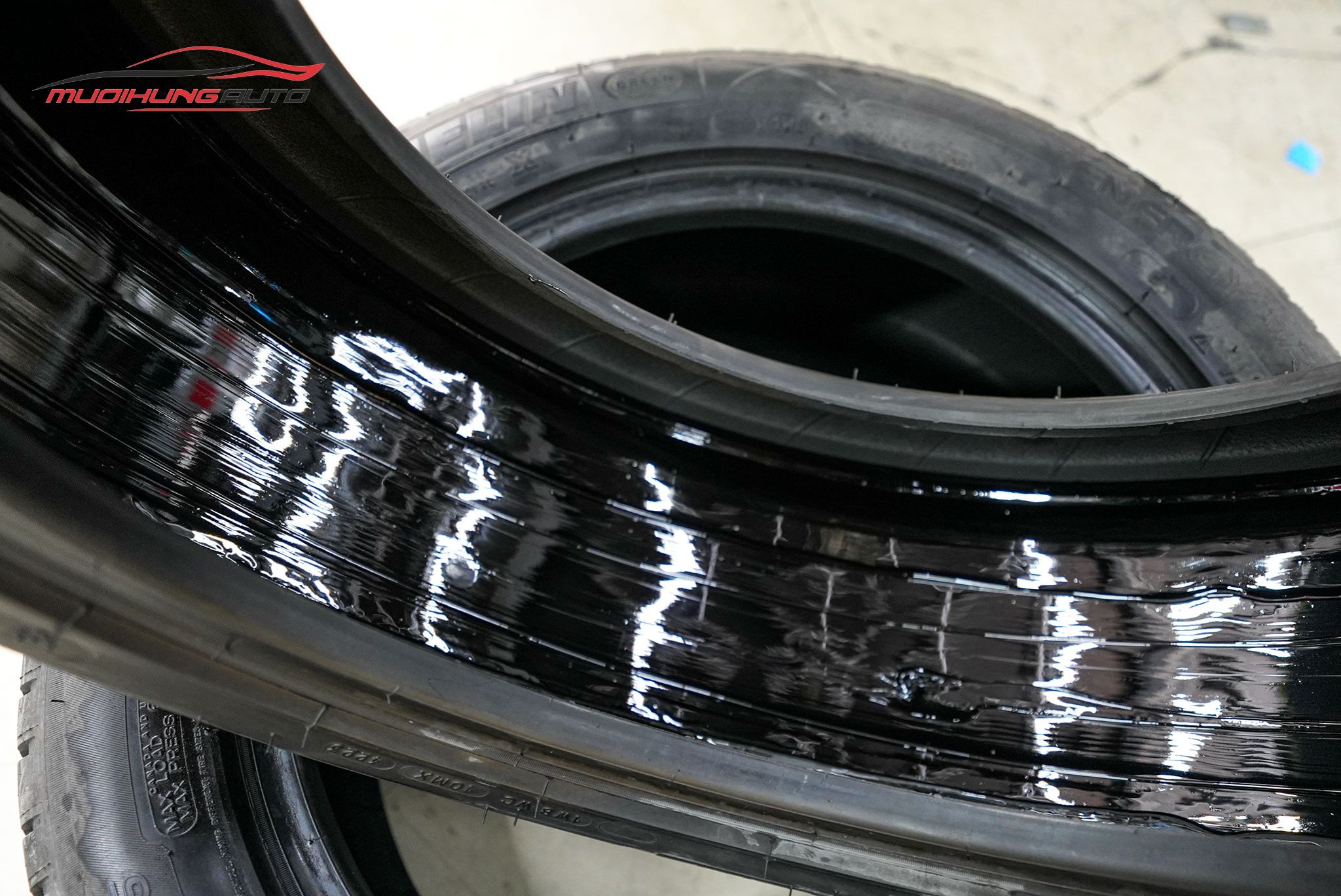 Tráng lốp chống đinh cho Mitsubishi Xpander 2020