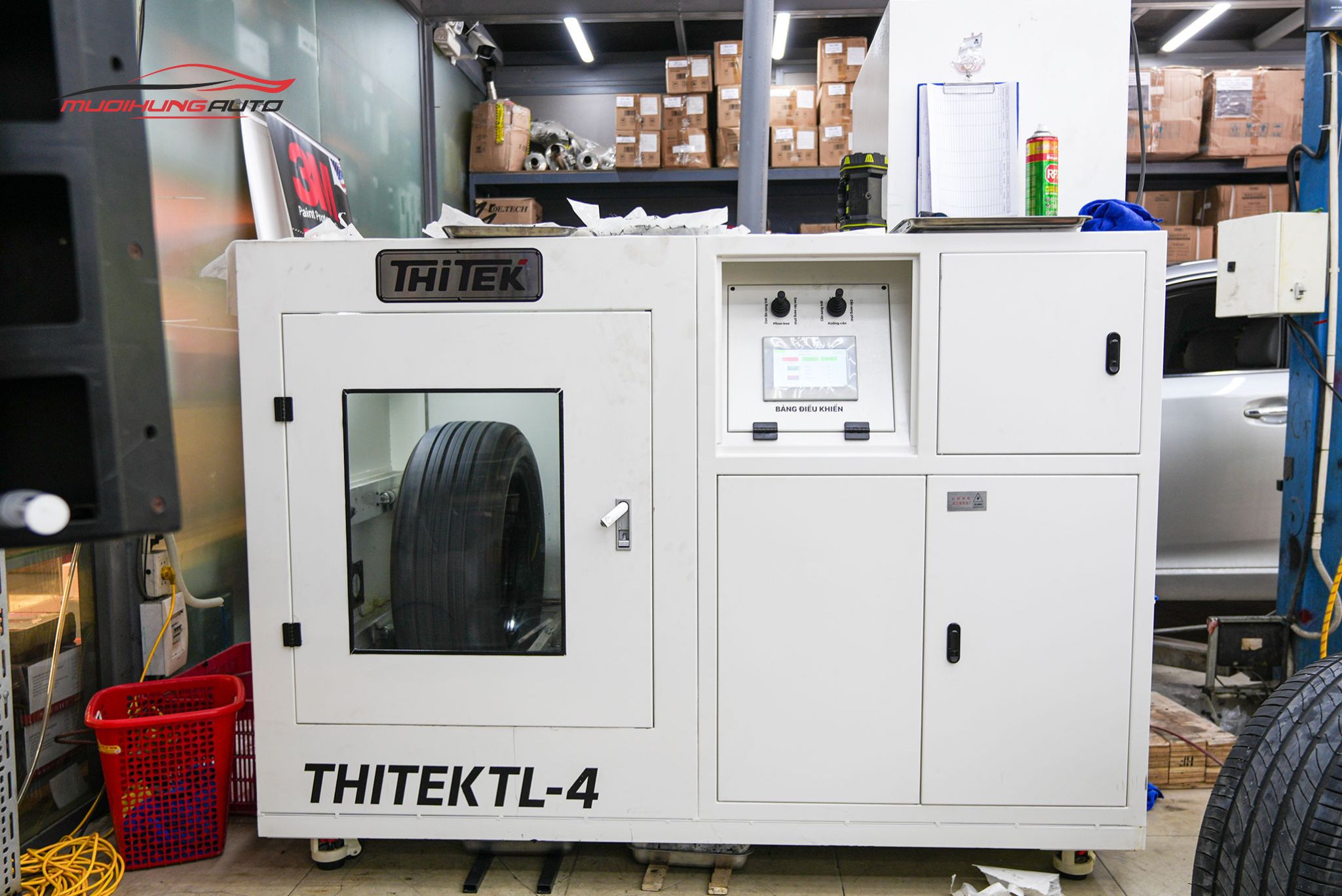 Tráng lốp chống đinh cho xe