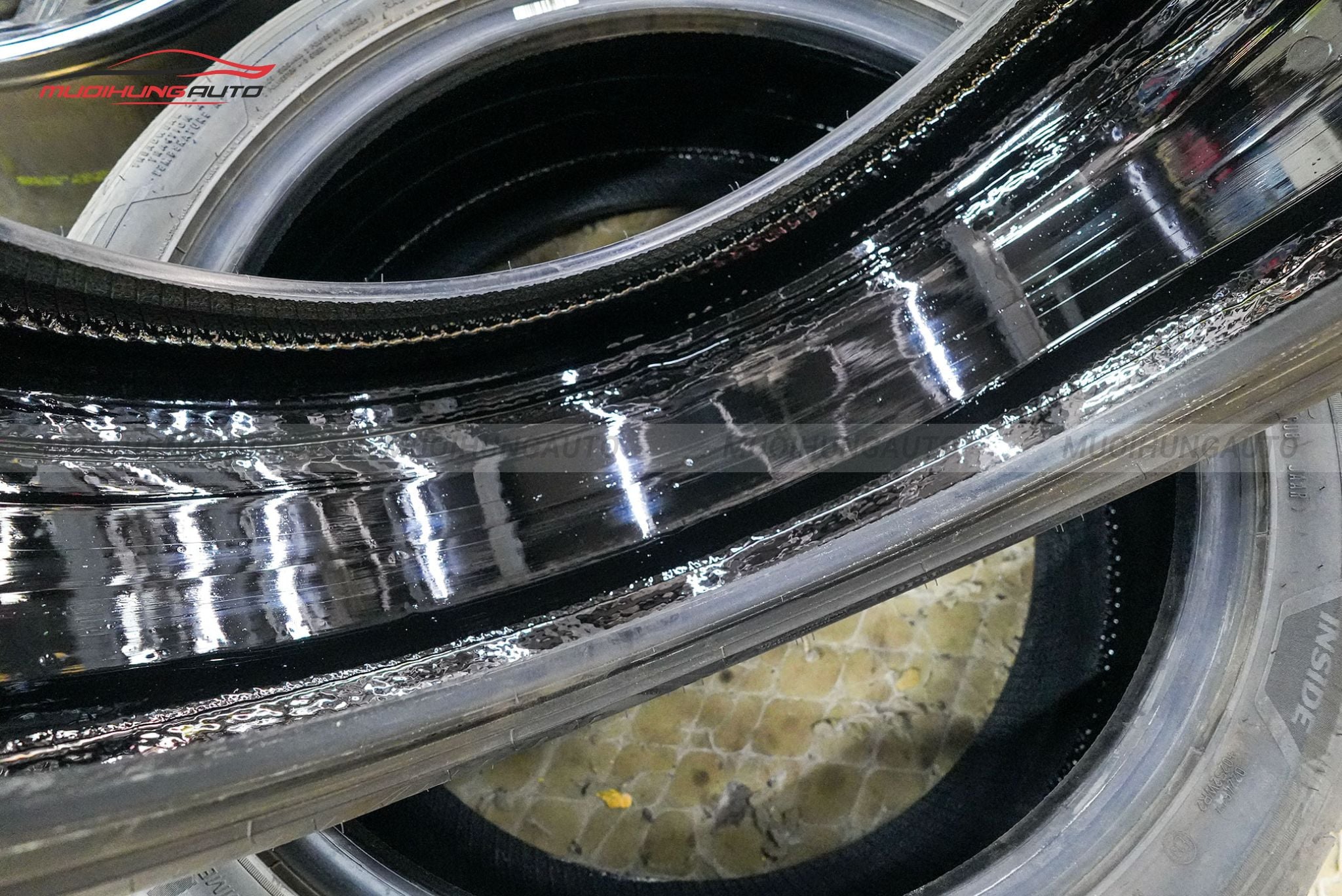 Tráng lốp chống đinh ô tô Vinfast VF7 2024