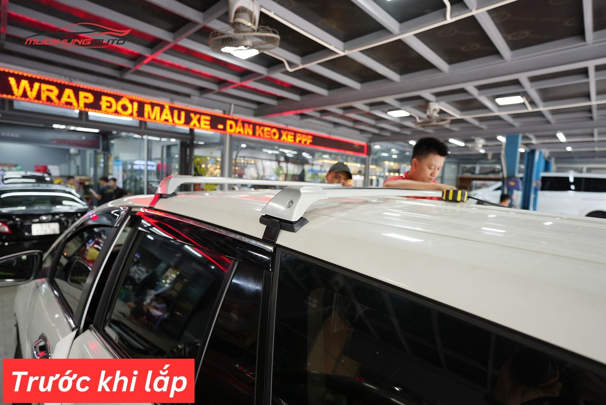 Trước khi lắp đặt baga mui Toyota Innova