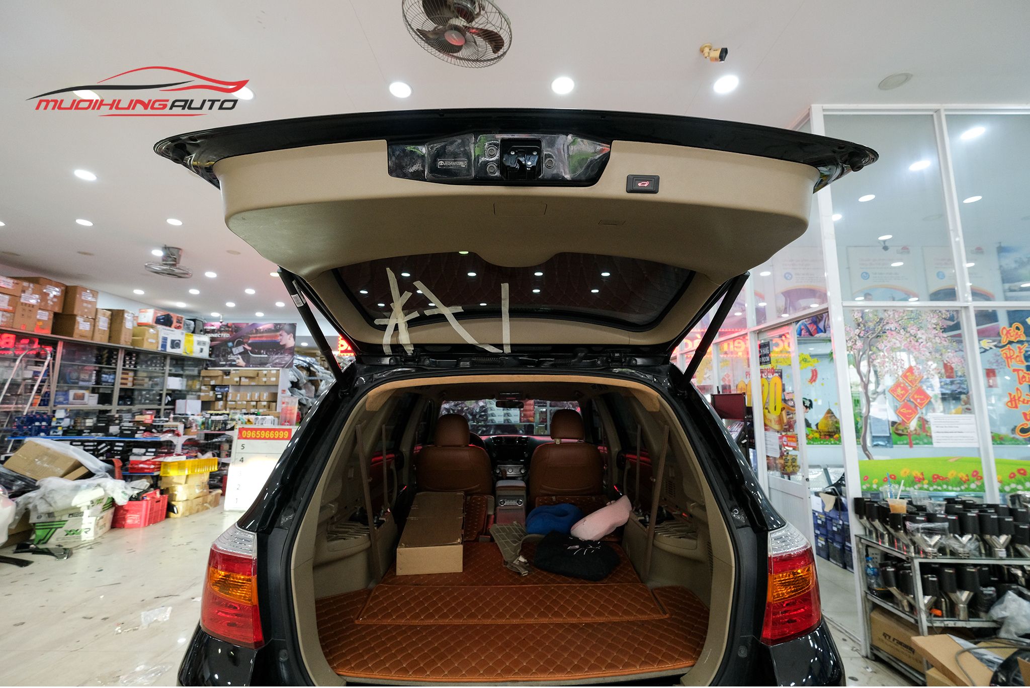 Ty cốp điện ô tô Toyota Highlander