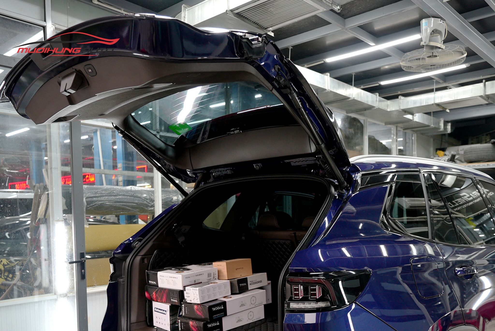 Ty cốp điện ô tô Vinfast LUX SA2.0