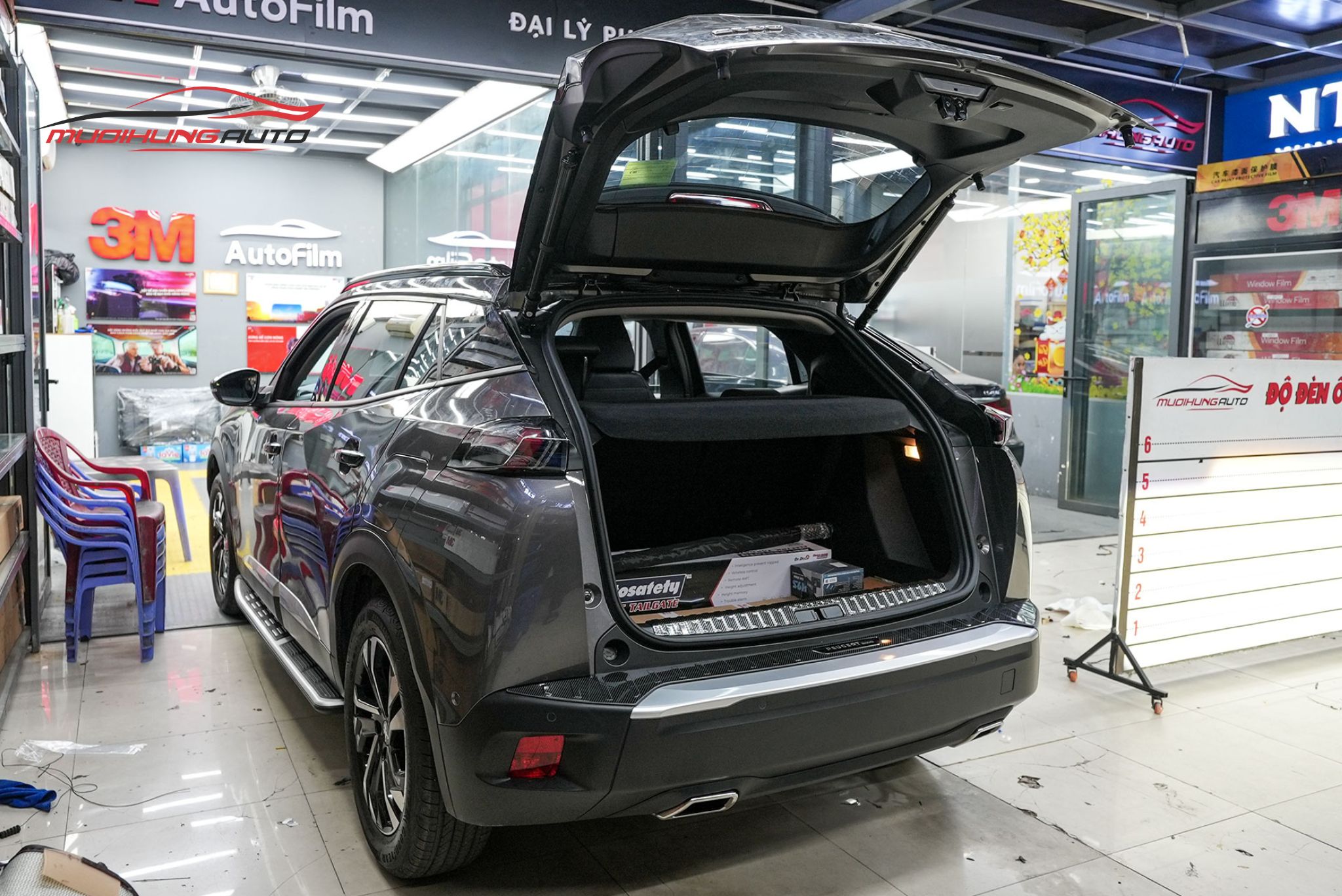 Ty cốp điện xe hơi Peugeot 2008