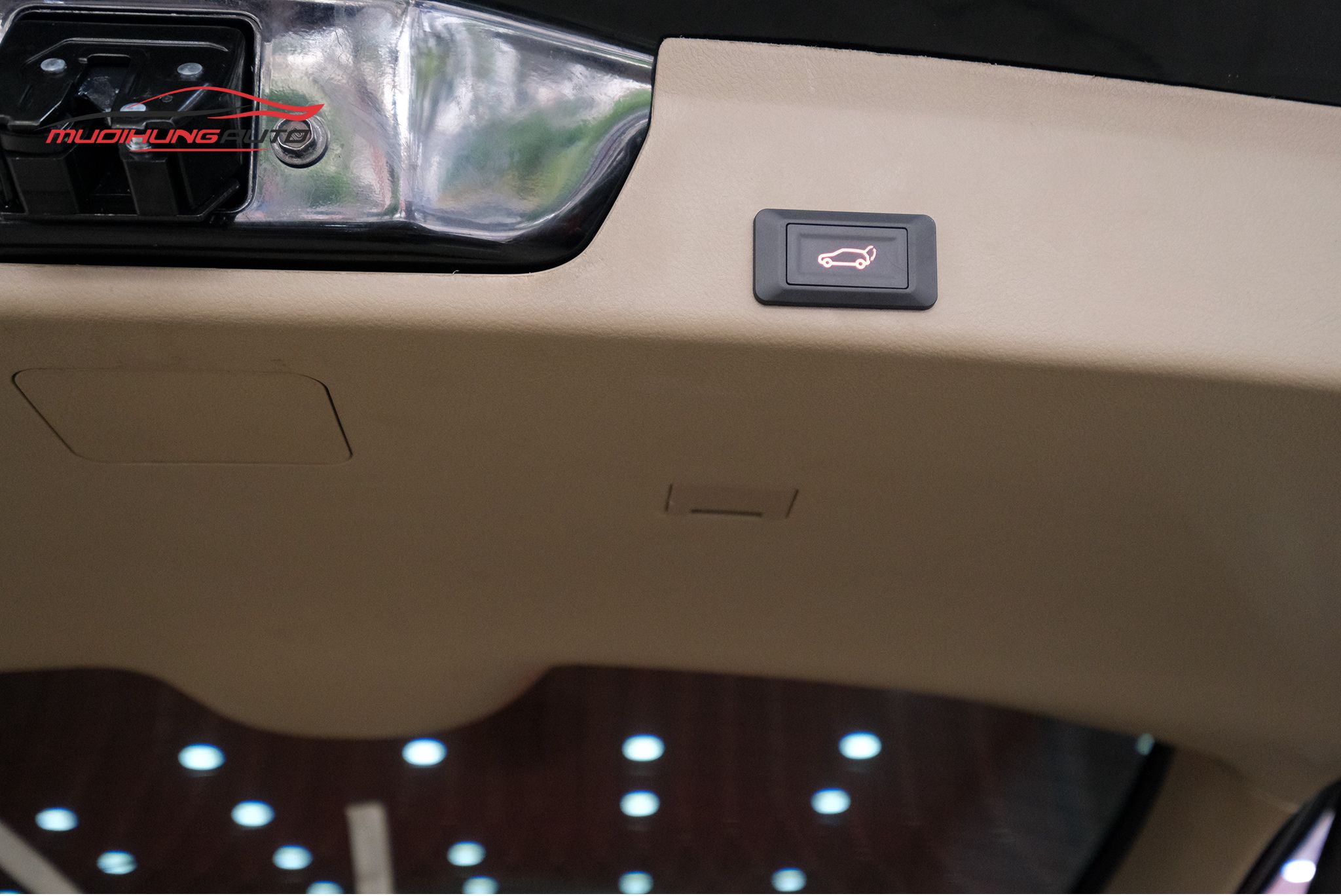 Ty cốp điện xe hơi Toyota Highlander