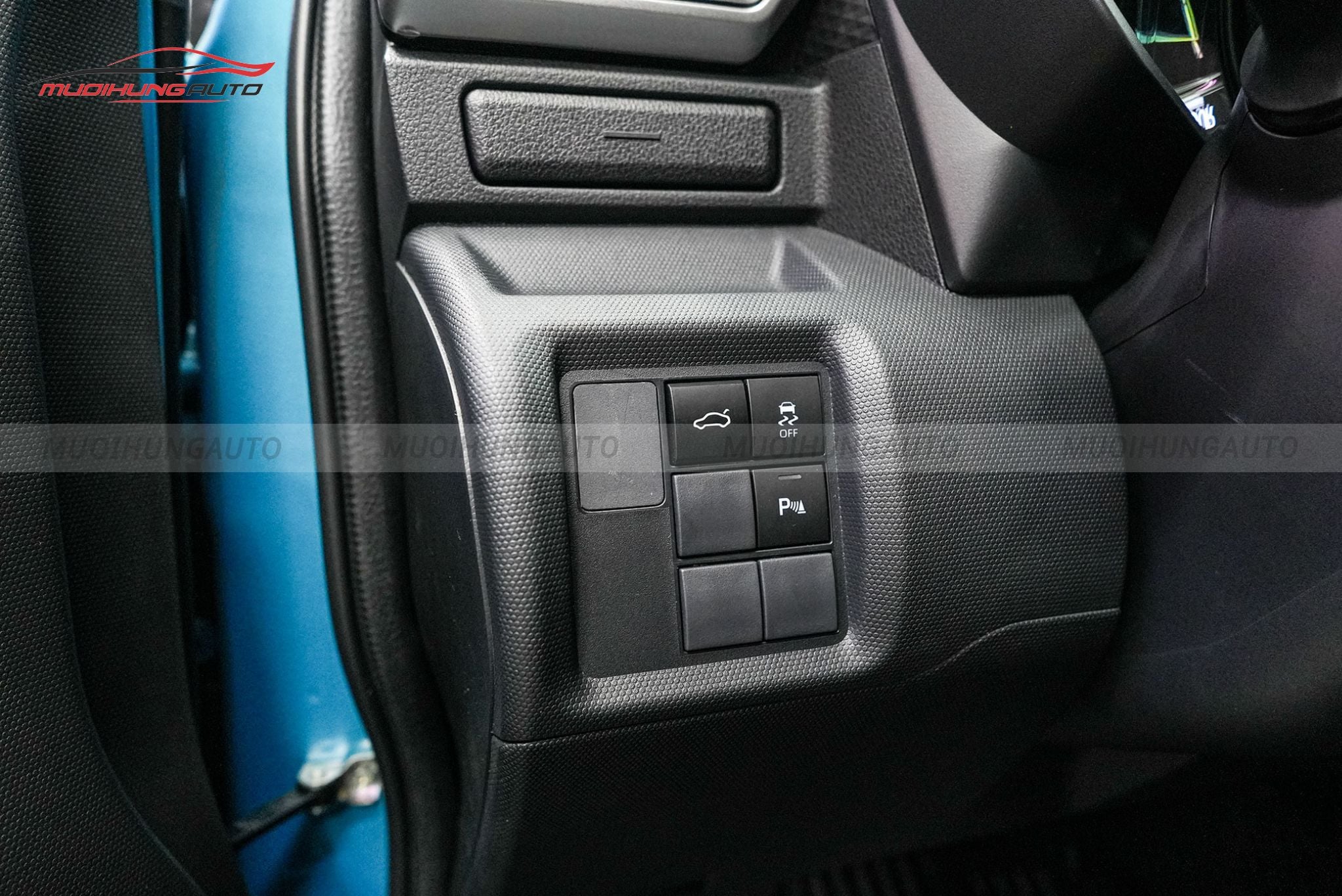 Ty cốp điện xe Toyota Raize 2024