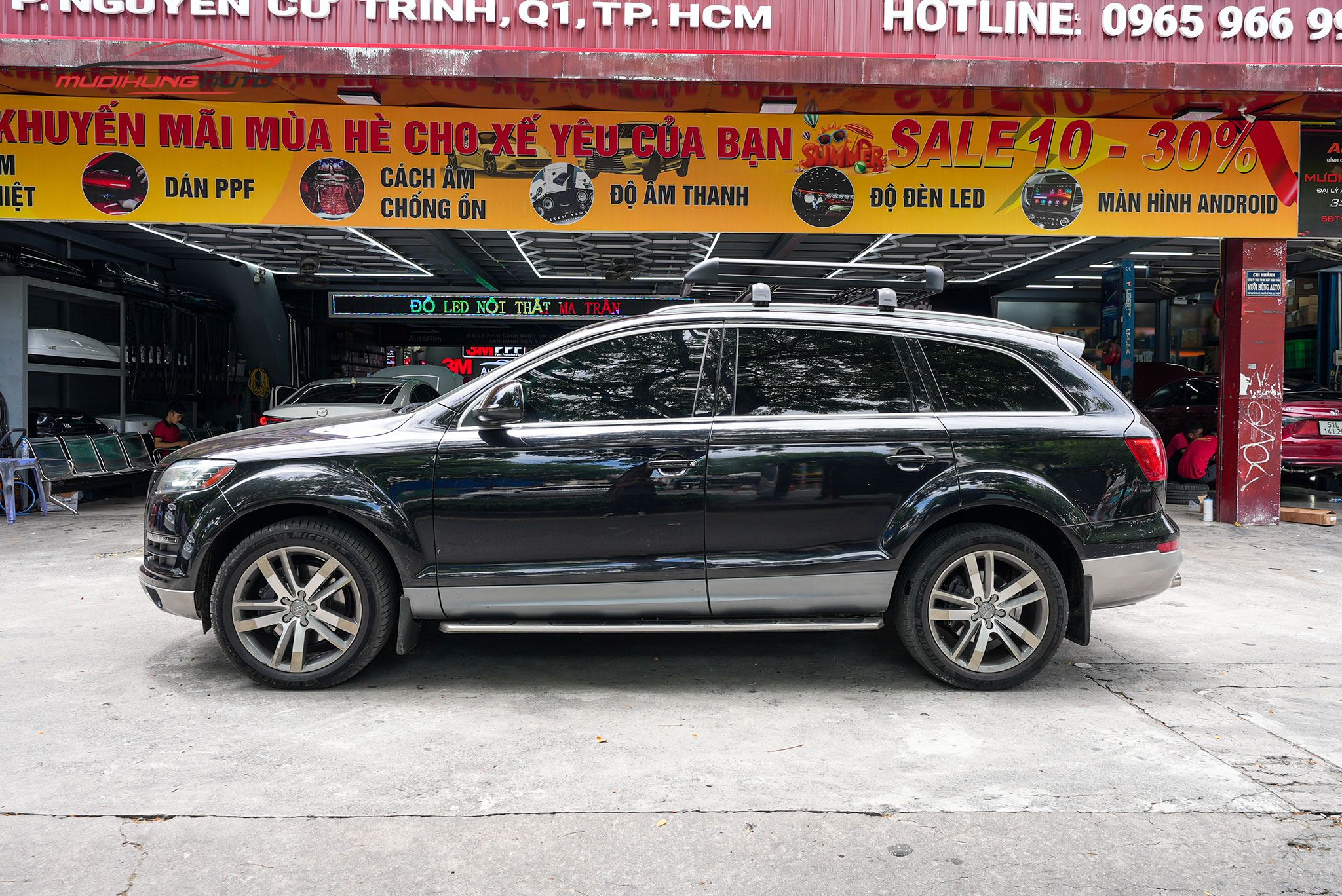Lắp baga mui Yaki 127cm CP-307 cho Audi Q7 2011