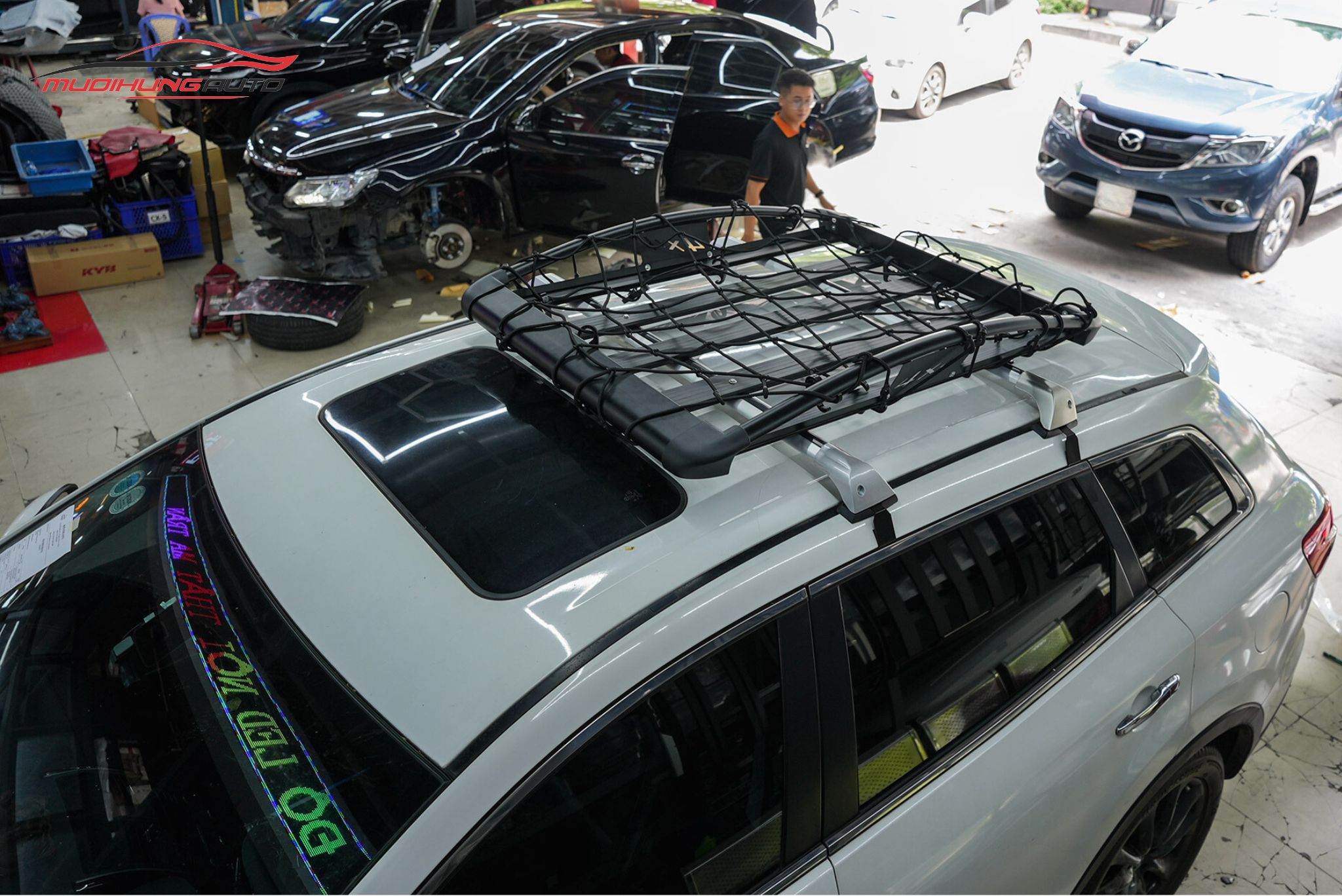 Lắp baga mui Yaki 129cm CP-439 cho xe Mazda CX9