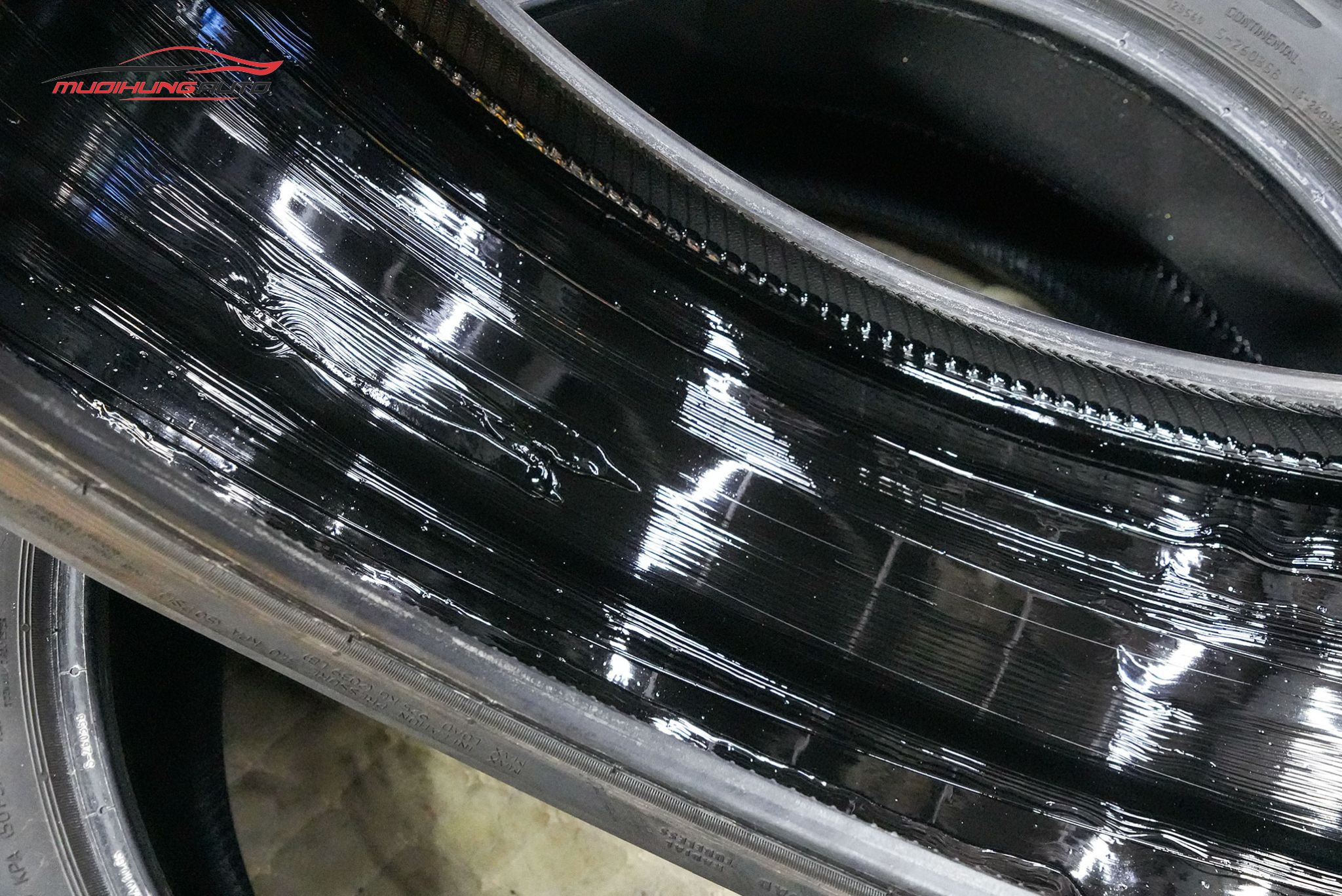 Ưu điểm tráng lốp chống đinh cho xe Mercedes GLC 300 2024