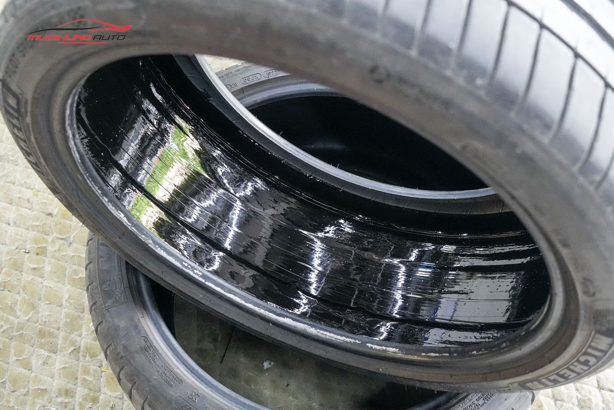 Ưu điểm tráng lốp chống đinh cho xe Audi Q7 2007