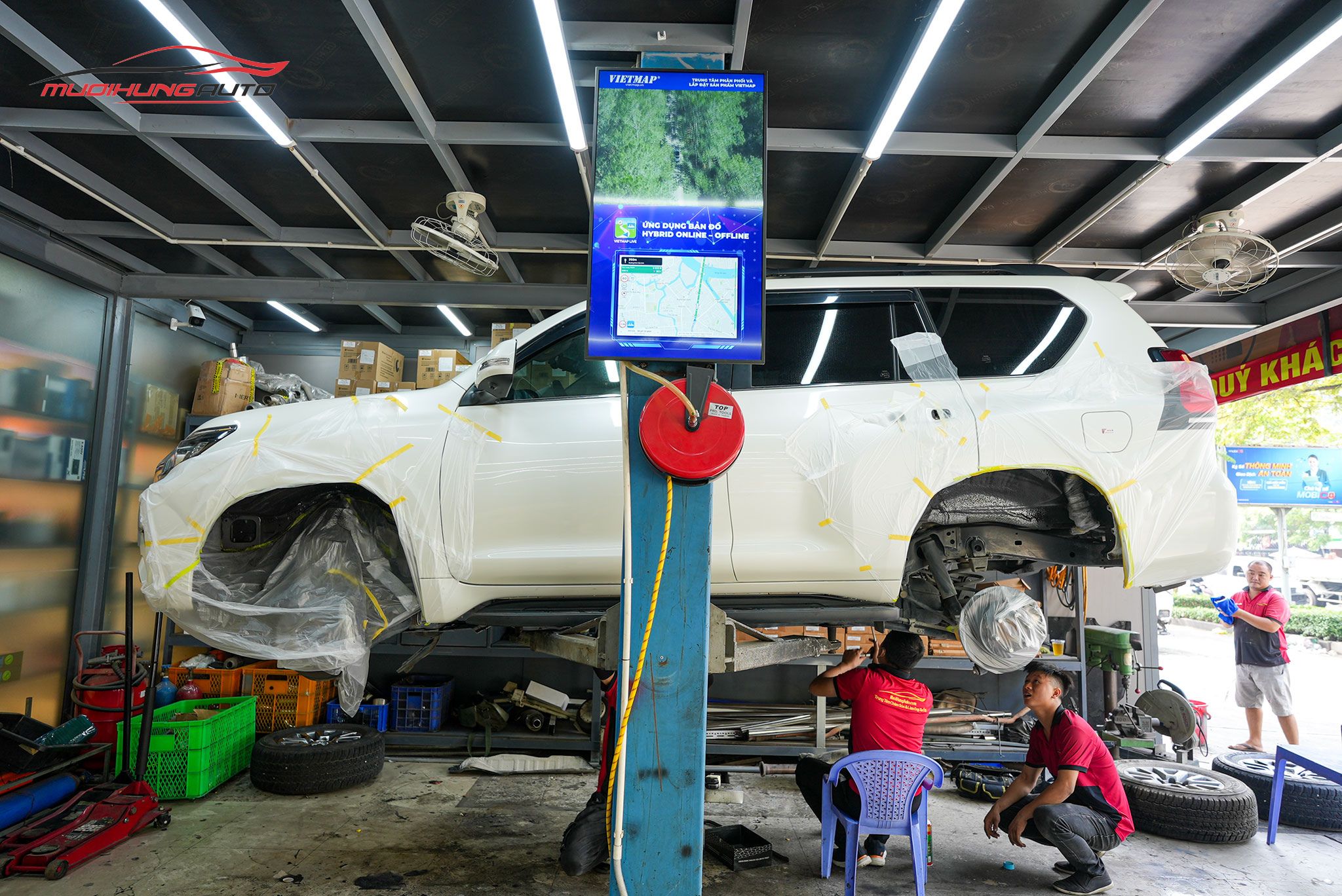Phủ Gầm Xe Land Cruiser Prado 2020