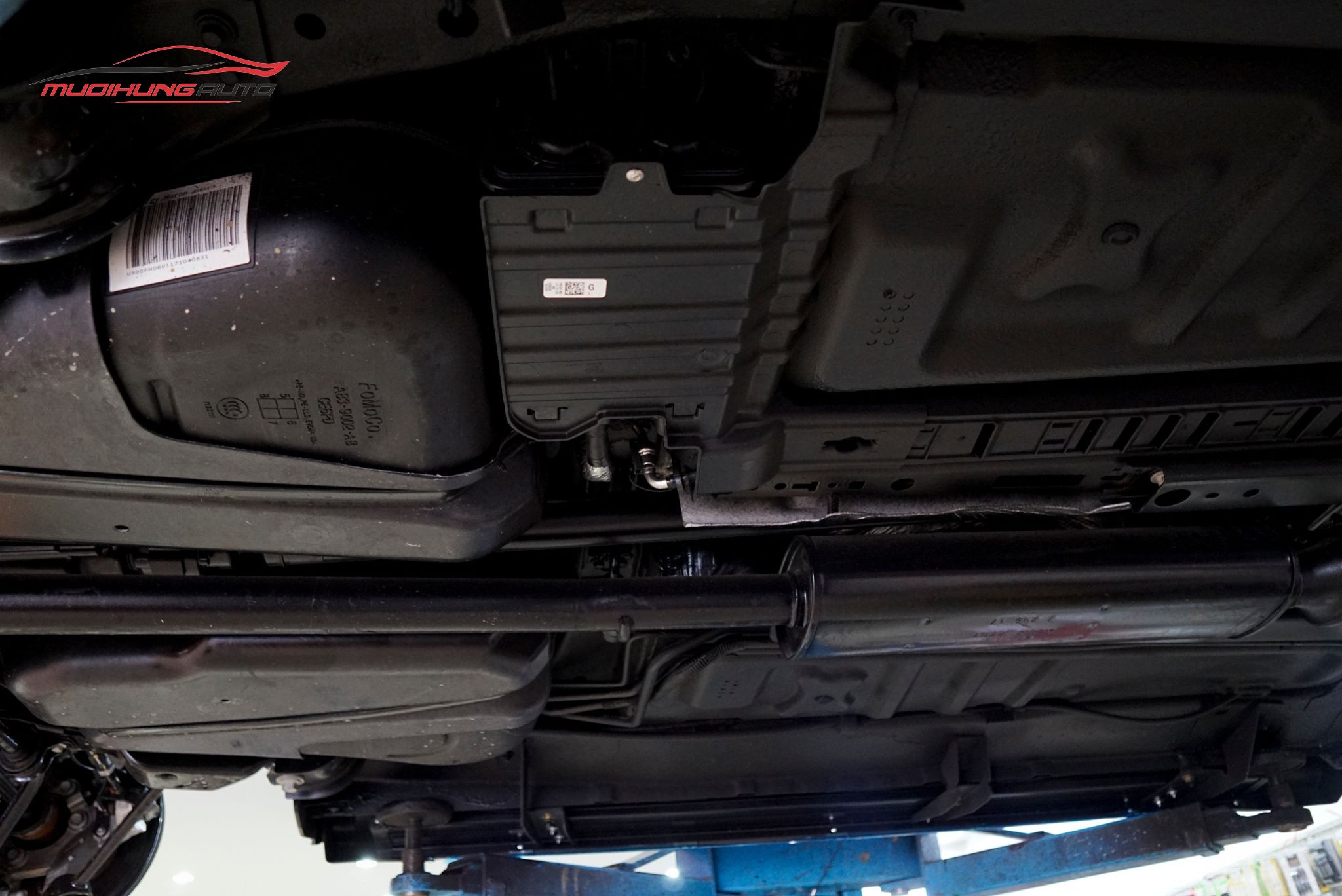 Phủ Gầm Xe Ford Explorer