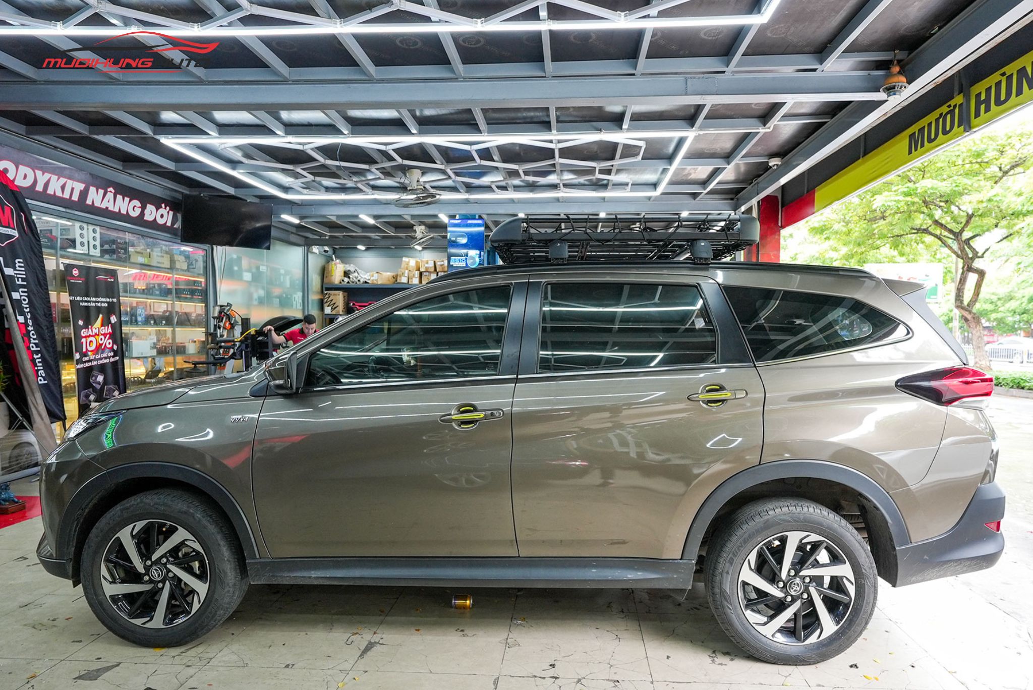 Lắp baga mui Yaki 127cm CP-307 xe Toyota Rush 2018
