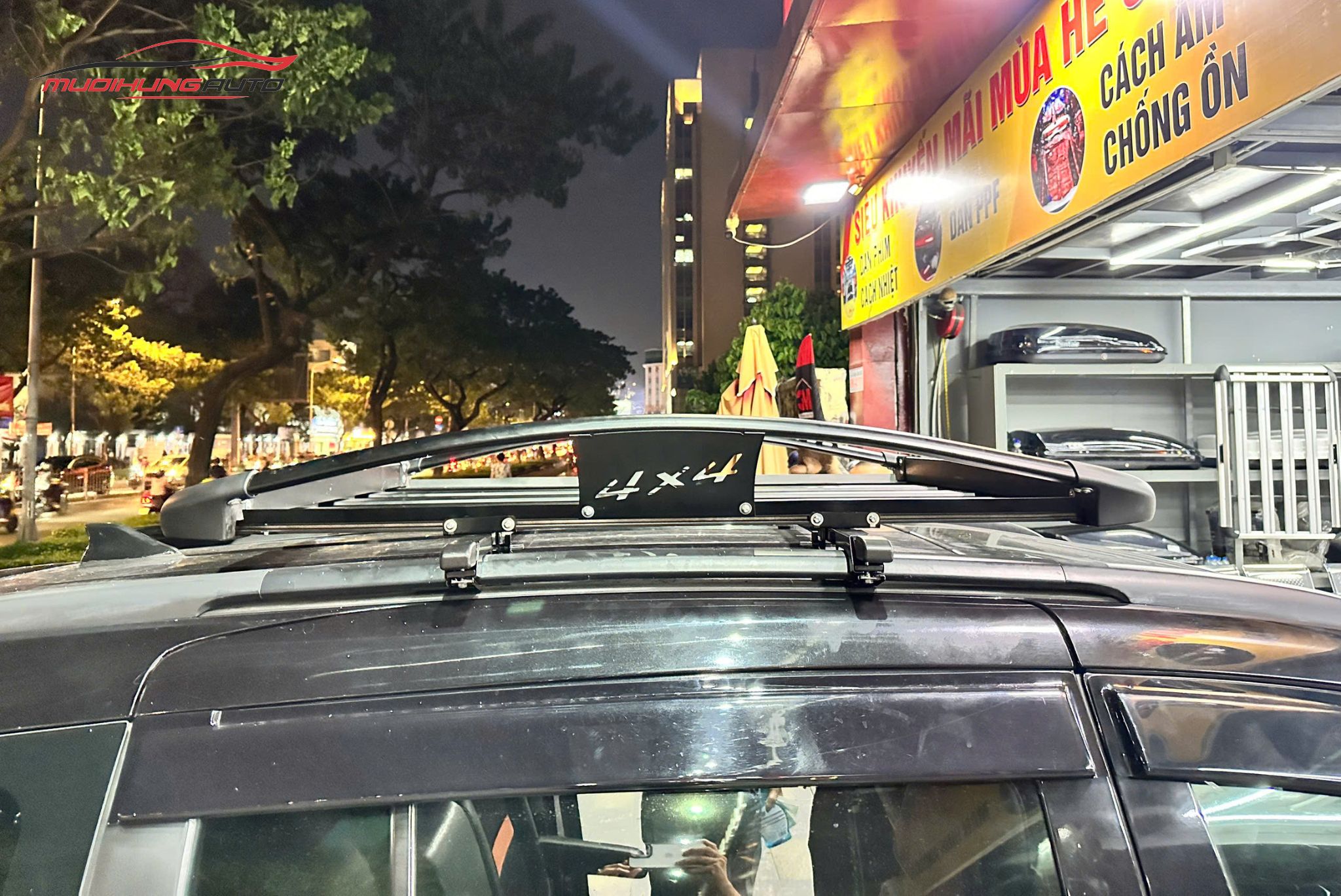 Lắp baga mui Yaki 129cm CP-439 ô tô Ford Imax 2009