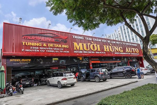 Khoác Lên Xe Lexus LS460L Một Tấm Áo Mới Với Dịch Vụ Độ Nội Thất Sang Chảnh