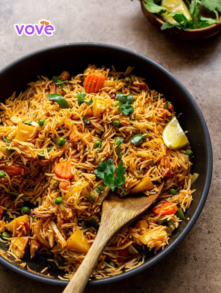 món pulao là món ăn nổi tiếng tại ấn độ được chế biến từ gạo ấn độ hạt dài basmati hiệu daawat traditional túi 5kg