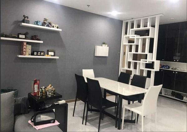 Kệ treo tường phòng ăn- cảm hứng nấu ăn từ căn bếp đẹp