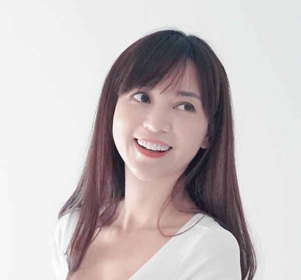 ĐỂ TÓC SAO NHÌN CHO TRẺ