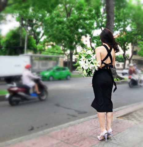 CÁCH ĂN GIAN CHIỀU CAO CHO CÔ NÀNG THẤP BÉ