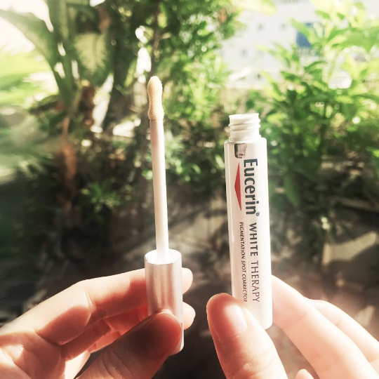 REVIEW - EUCERIN SPOT CORRECTOR