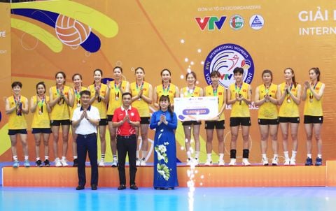 Đội tuyển Bóng chuyền nữ Việt Nam 1 vô địch VTV Cup 2023