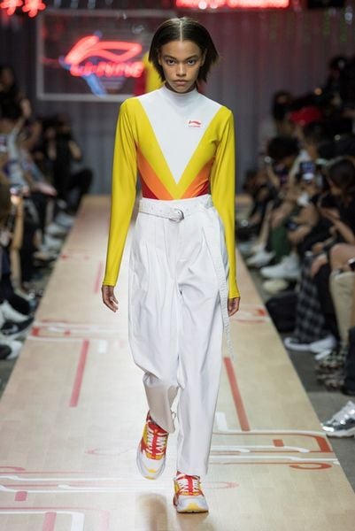 BST Li-Ning Xuân Hè 2019 tại Tuần lễ thời trang Paris