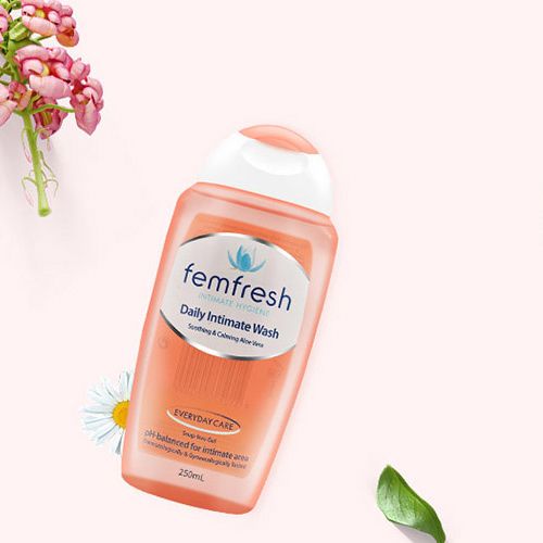 Dung dịch vệ sinh Femfresh màu cam