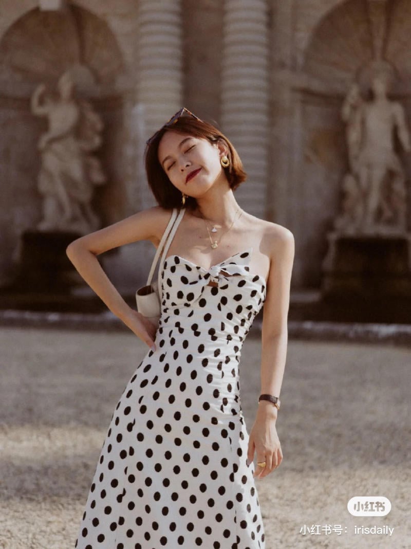 Váy đầm chấm bi mặc dễ sến, vậy mà các mỹ nữ châu Á diện lên đẹp miễn chê