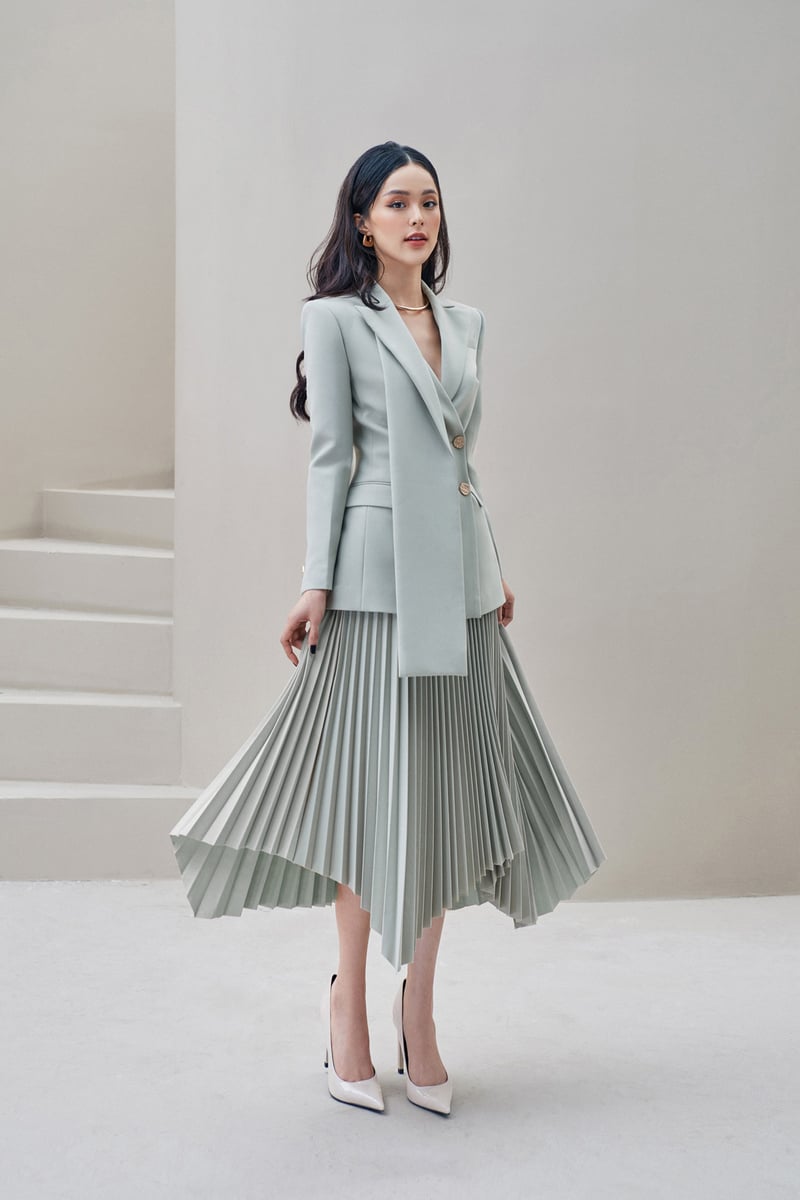 Xu hướng váy áo peplum cho nàng công sở mùa thời trang thu đông | ELLY -  TOP 10 Thương Hiệu Nổi Tiếng Việt Nam