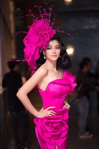 NTK Linh San giúp Phương Khánh trở thành nữ hoàng đêm tiệc