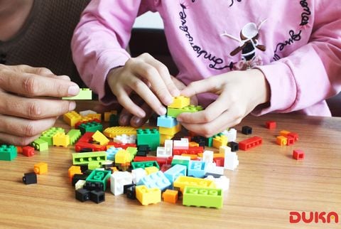 Học mẹ Nhật cách chọn đồ chơi rèn luyện trí thông minh cho trẻ