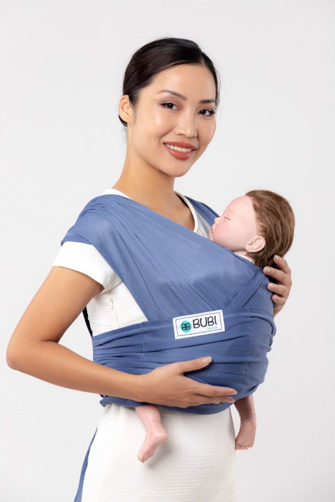 Có nên dùng địu vải cho trẻ sơ sinh không?