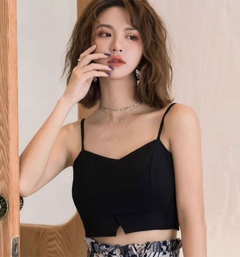 “Đú” trend với 7 kiểu áo croptop 2 dây hot nhất 2020