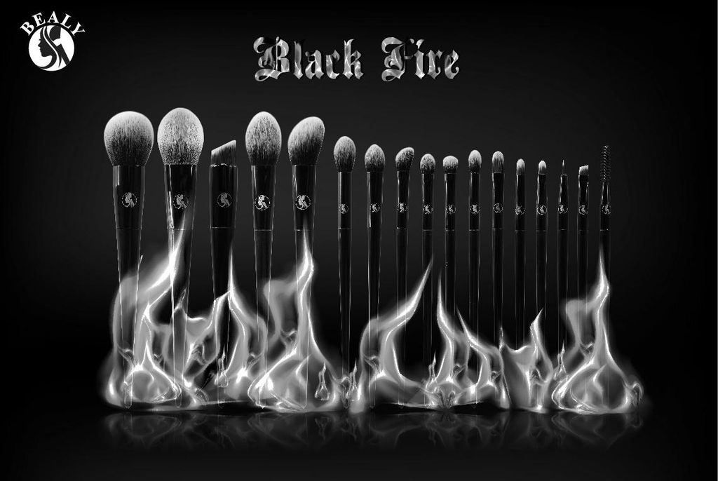 CÂU CHUYỆN VỀ BỘ CỌ TRANG ĐIỂM XẾP LỚP BEALY 17C BLACK FIRE