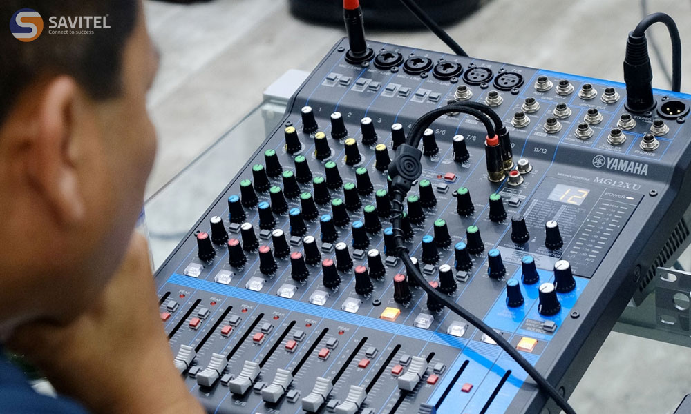 Mixer là một thiết bị giúp âm thanh đầu ra hoàn hảo hơn