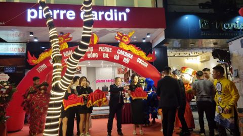 QUẬN ĐỐNG ĐA CHÀO ĐÓN CỬA HÀNG PIERRE CARDIN MỚI