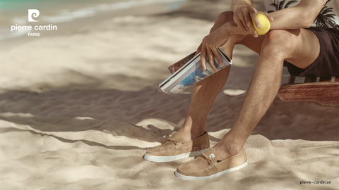 Mùa Hè Địa Trung Hải Ẩn Chứa Trong Từng Bước Chân