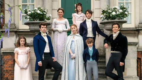 Thời Trang Cổ Điển Mang Đến Những Chuyến Phiêu Lưu Không Thời Gian