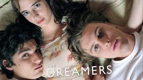 Từ Triết Lý Sống Đến Tủ Đồ: Phong Cách Của 