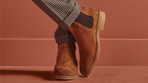 Giày Da Lộn – Liệu Có Phải Đang Là Xu Hướng Tiếp Theo Của Trào Lưu Thời Trang?