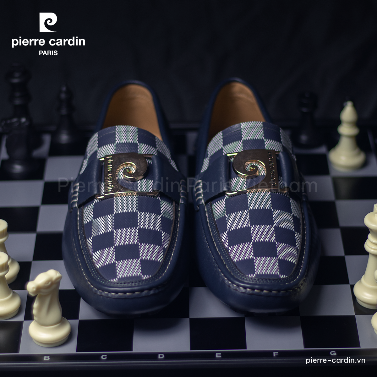 Hình 2 - Da Nappa không chỉ mang lại độ bền và mềm mại mà còn tạo nên vẻ đẹp sang trọng và lịch lãm cho đôi giày.