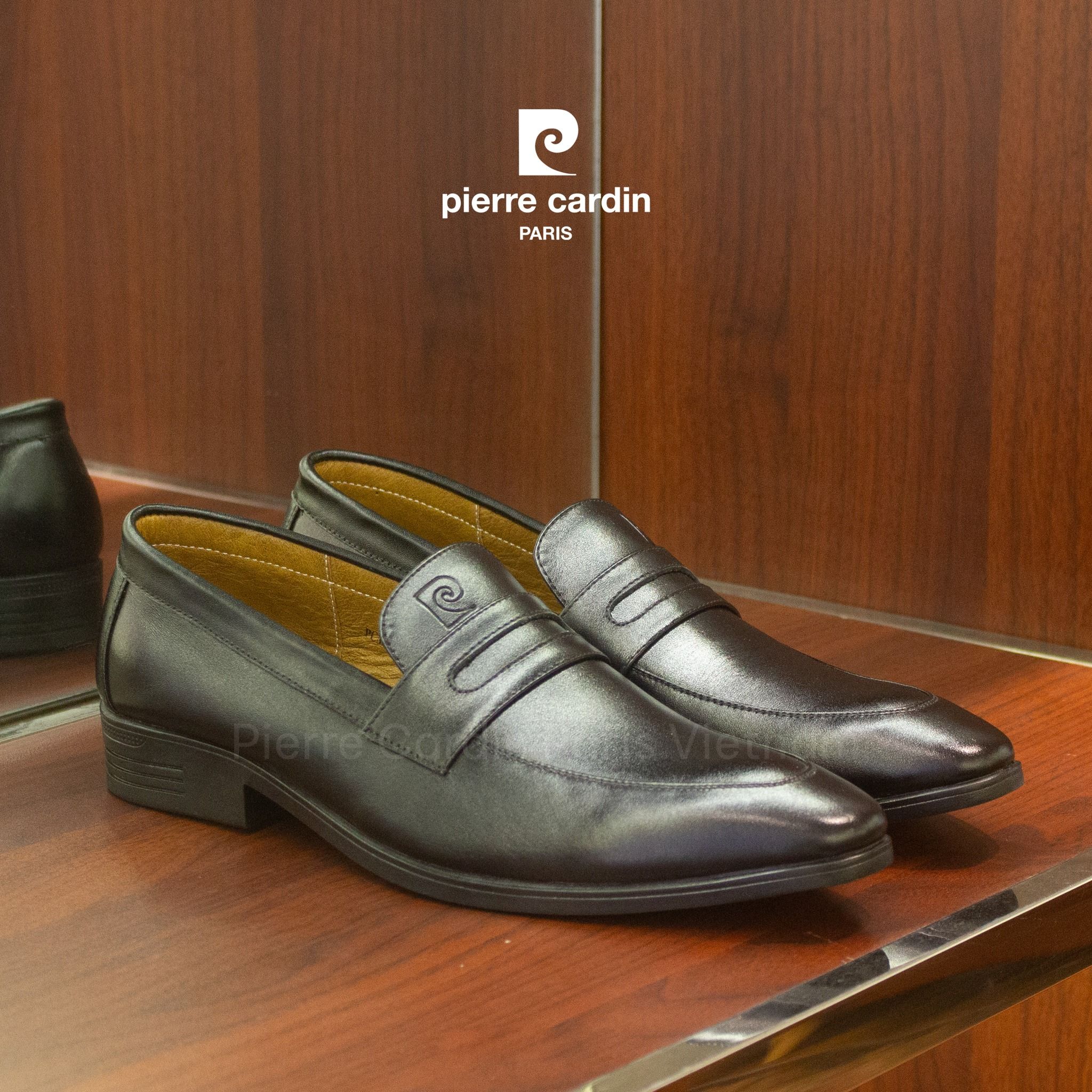 Penny Loafer #705 là biểu tượng của sự thanh lịch vượt thời gian.