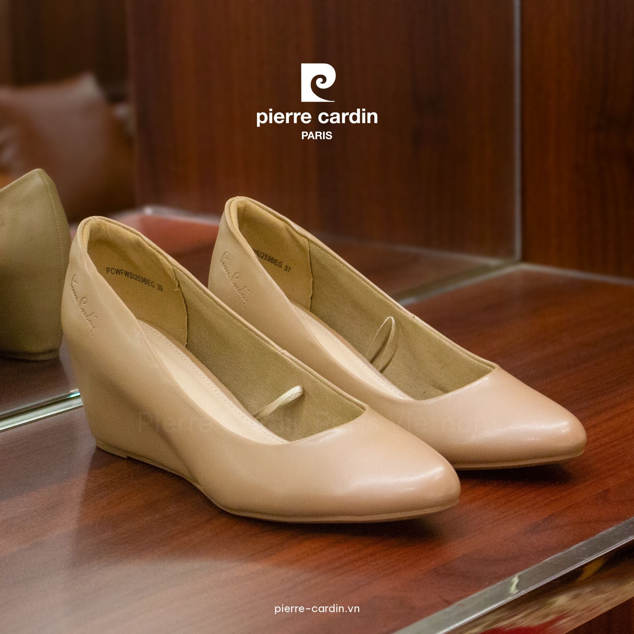 Pierre Cardin Paris Vietnam: Giày Cao Gót Nữ Cổ Điển Pierre Cardin - PCWFWSI 260 (BEIGE)