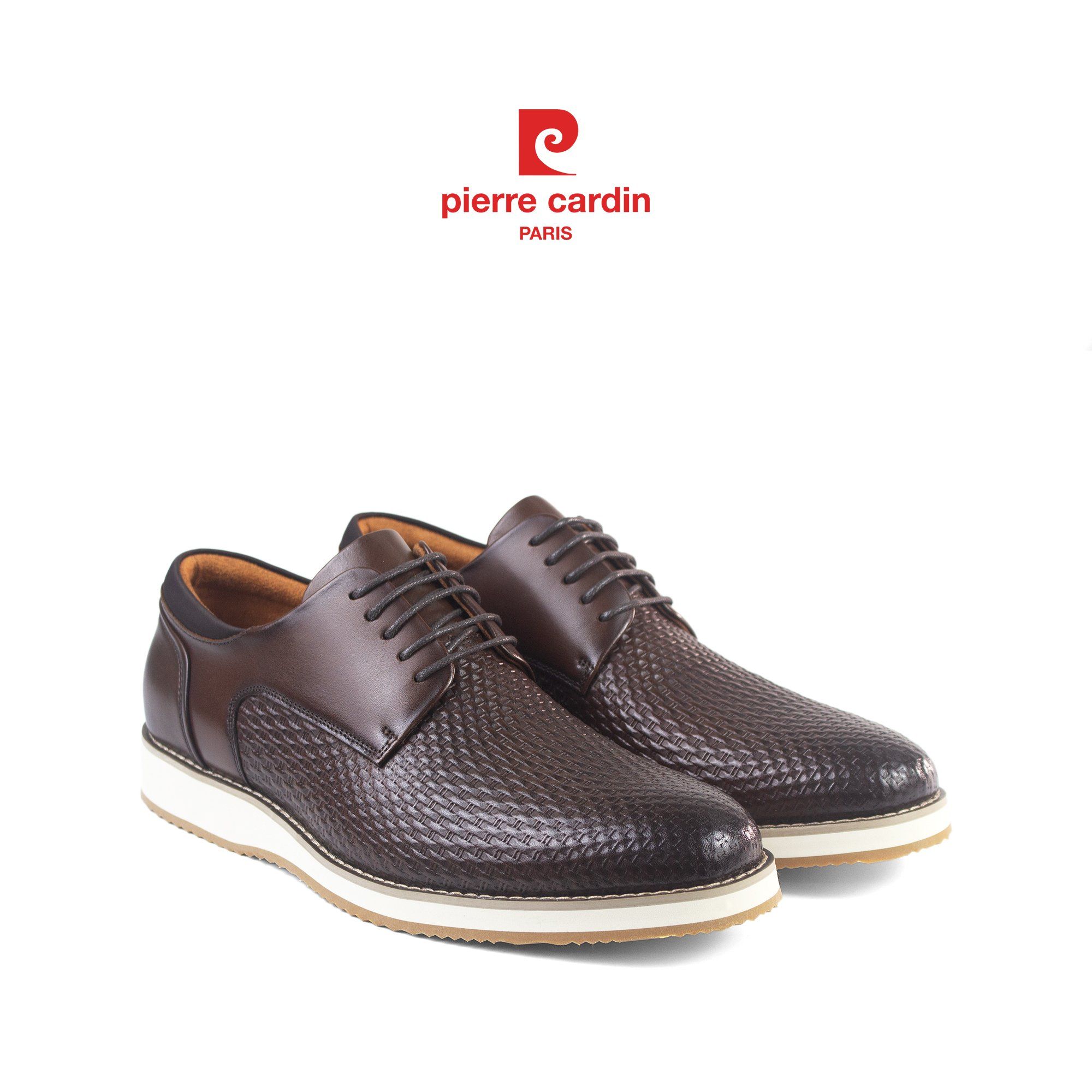 Hình 4 - Mẫu giày PCMFWLH 789 mang đến sự kết hợp hoàn hảo giữa phong cách cá nhân và sự thoải mái