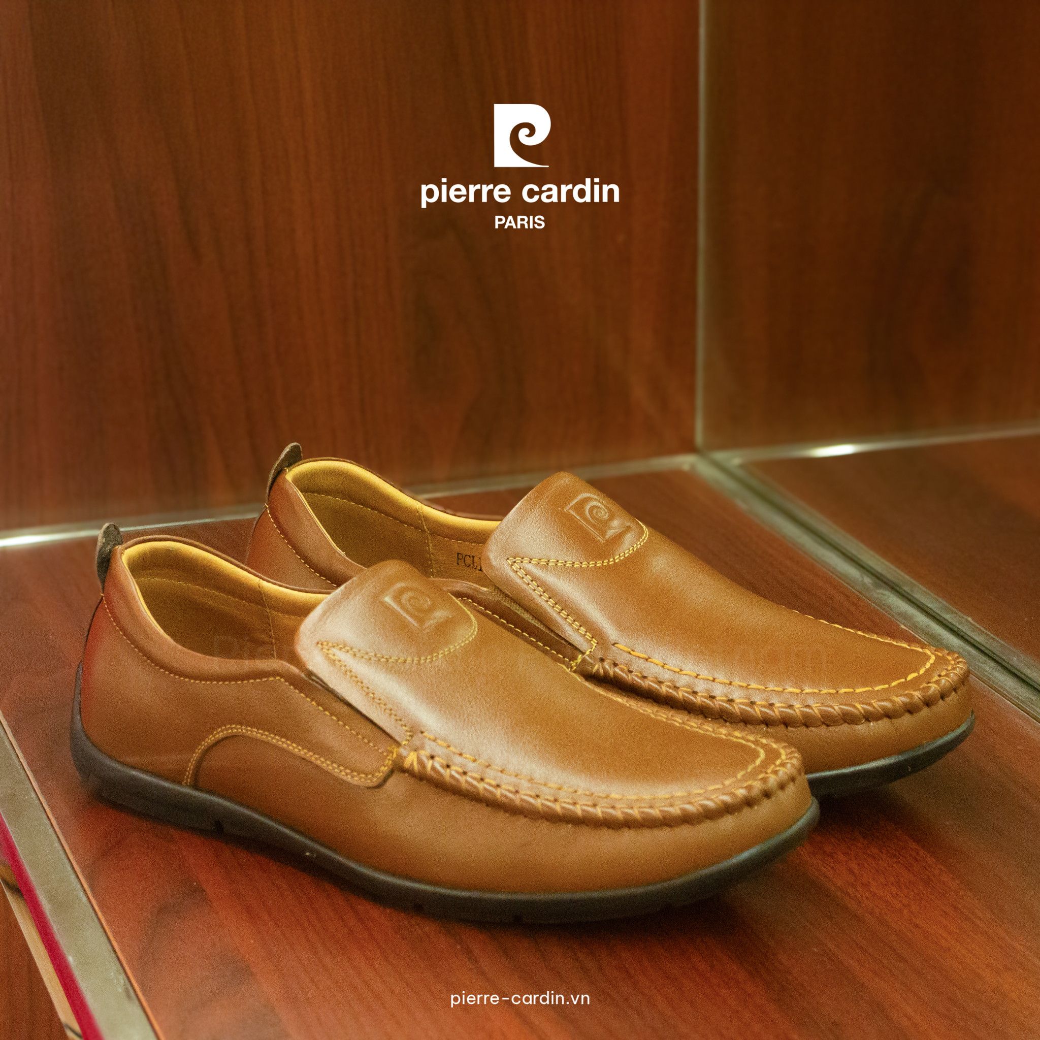Pierre Cardin Paris Vietnam | Giày Black Loafer Phiên Bản Cải Tiến Pierre Cardin - PCMFWLI 800 (GOLD)